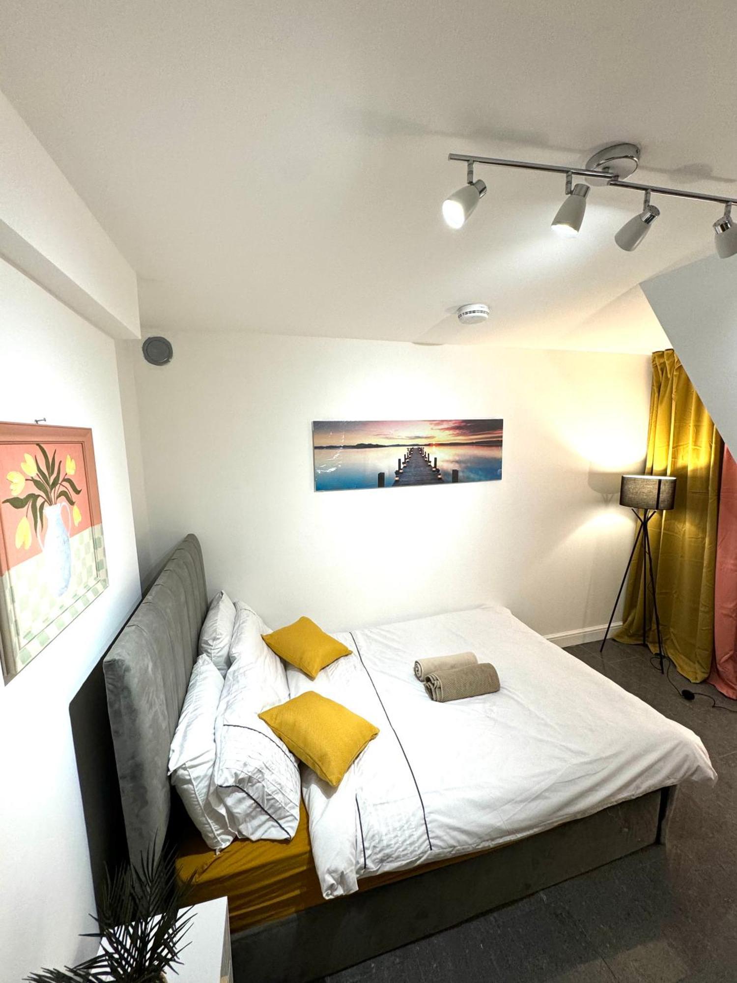 A Modern Luxury Penthouse Close To London Tower-Hil-Canary Wharf-Central London Exterior foto